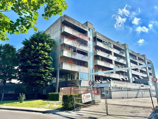 appartamento in vendita a Reggio nell'Emilia in zona Città Storica