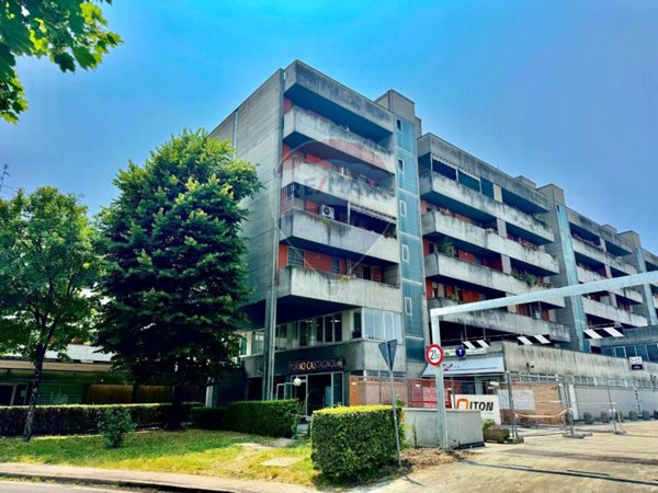 appartamento in vendita a Reggio nell'Emilia in zona Città Storica