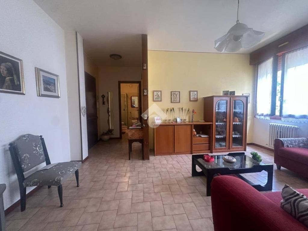 appartamento a Reggio nell'Emilia in zona San Pellegrino / Villa Canali
