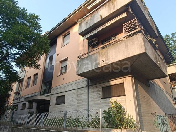 appartamento in vendita a Reggio nell'Emilia in zona Città Storica