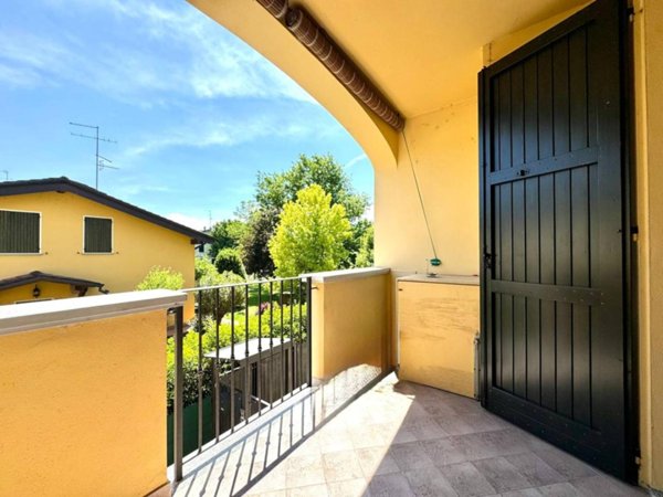 appartamento in vendita a Reggio nell'Emilia in zona Fogliano