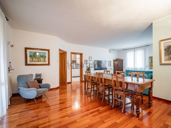 appartamento in vendita a Reggio nell'Emilia