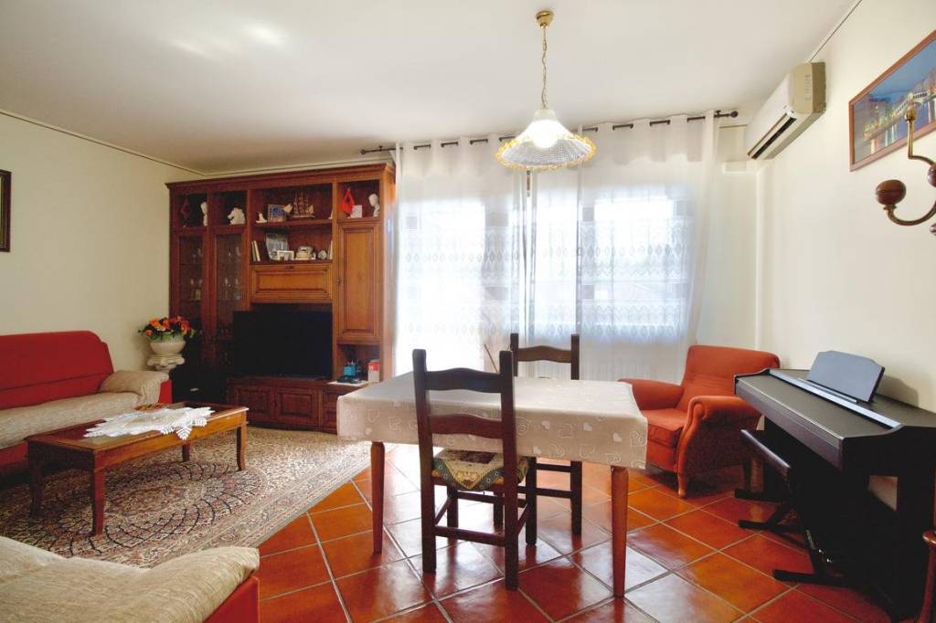 appartamento in vendita a Reggio nell'Emilia in zona Roncocesi
