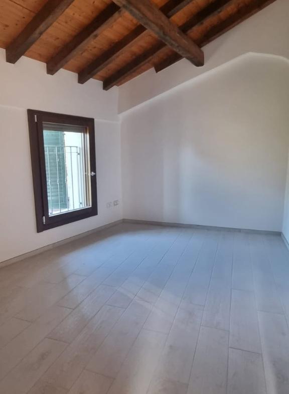 appartamento in vendita a Reggio nell'Emilia in zona Città Storica