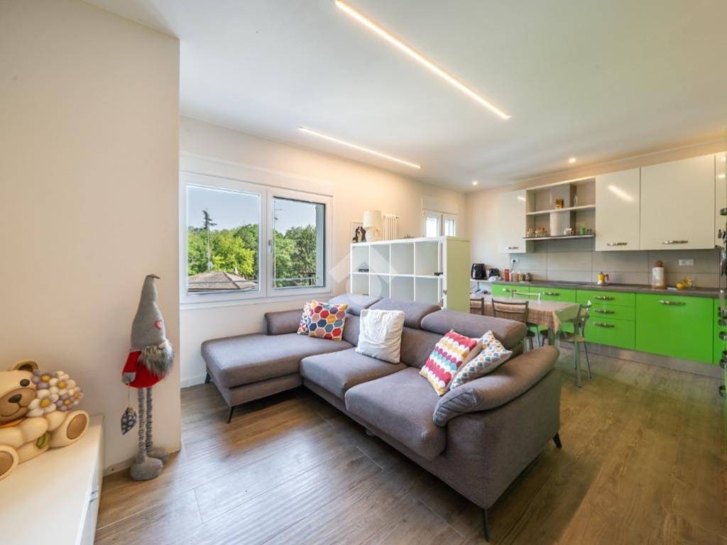 appartamento a Reggio nell'Emilia in zona San Pellegrino / Villa Canali