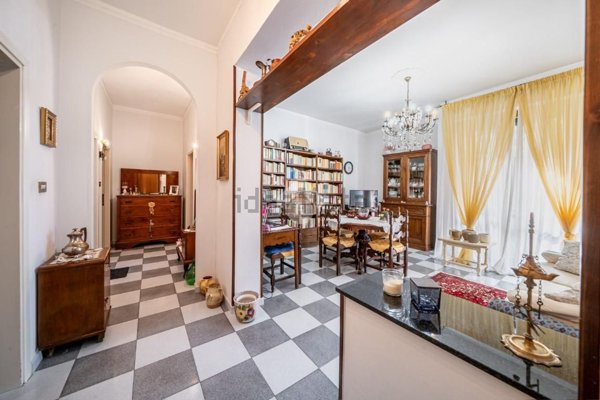 appartamento in vendita a Reggio nell'Emilia in zona Città Storica