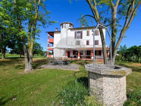 appartamento in vendita a Reggio nell'Emilia in zona Rivalta