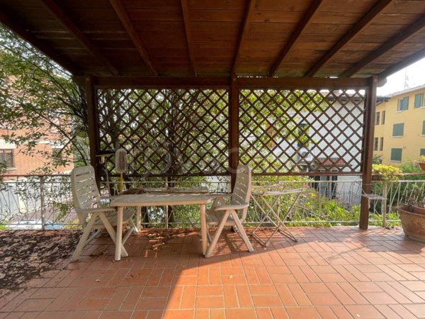 casa indipendente in vendita a Reggio nell'Emilia in zona Baragalla