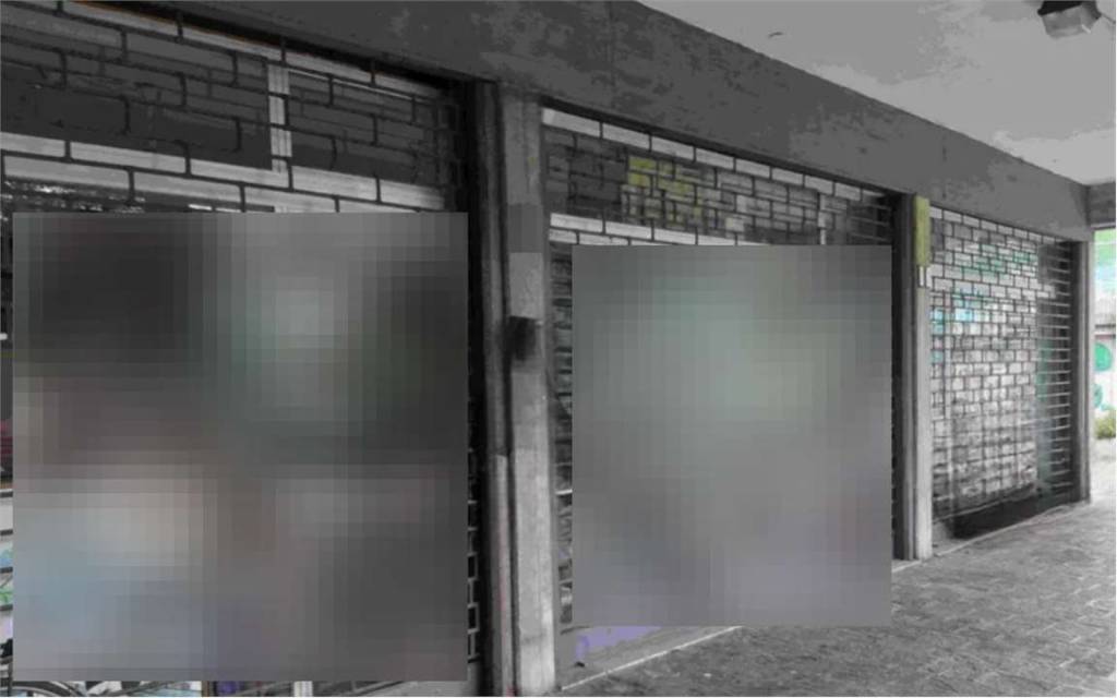 negozio in vendita a Reggio nell'Emilia in zona Ospizio