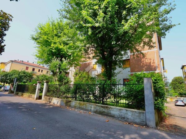 appartamento in vendita a Reggio nell'Emilia in zona Città Storica