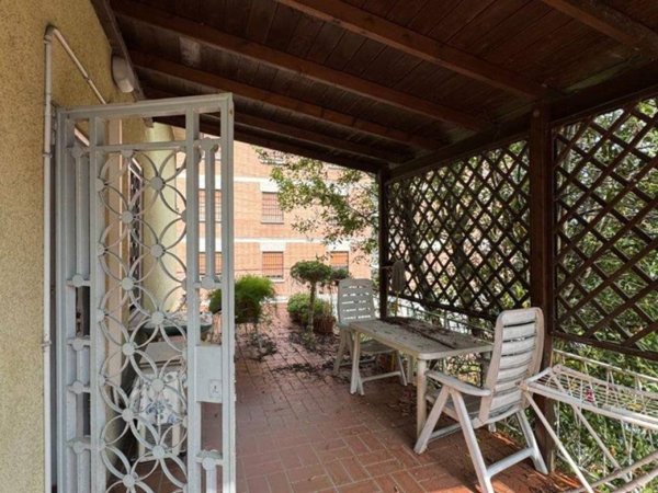 casa indipendente in vendita a Reggio nell'Emilia in zona Città Storica