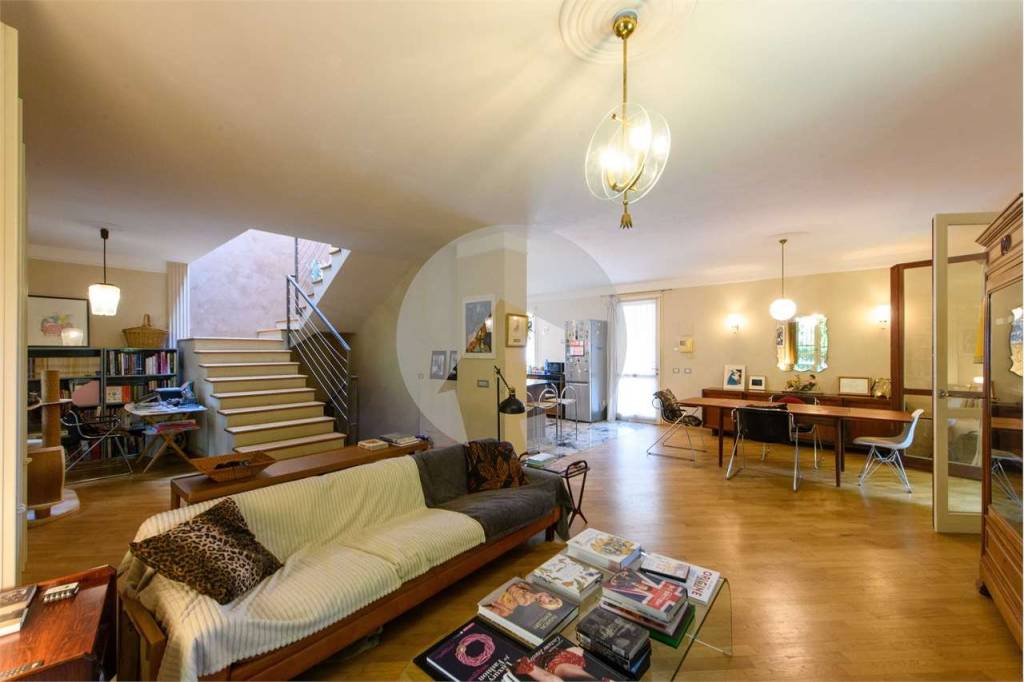 casa indipendente in vendita a Reggio nell'Emilia