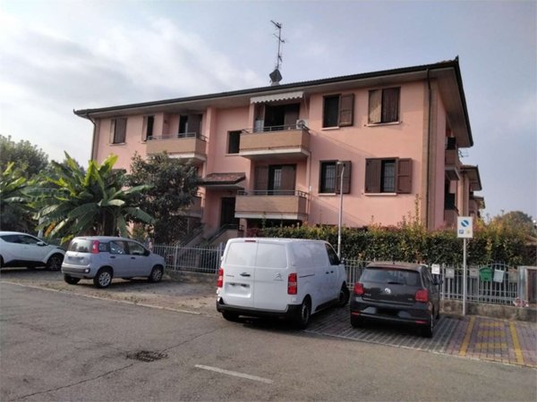 appartamento in vendita a Reggio nell'Emilia in zona Tribunale