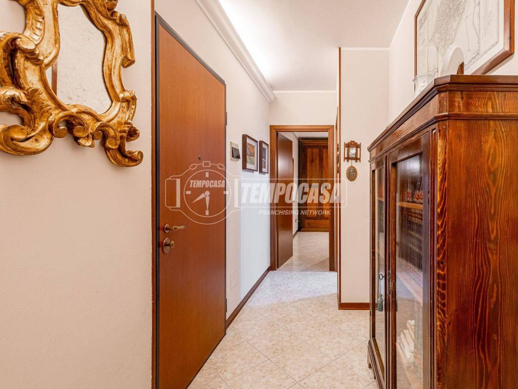 appartamento in vendita a Reggio nell'Emilia in zona Città Storica