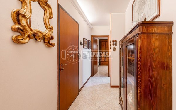 appartamento in vendita a Reggio nell'Emilia in zona Città Storica