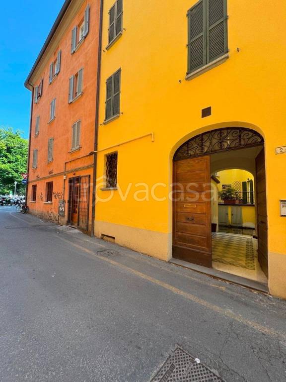 appartamento in vendita a Reggio nell'Emilia in zona Città Storica