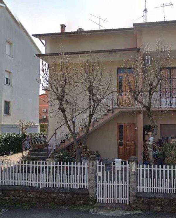 casa indipendente in vendita a Reggio nell'Emilia