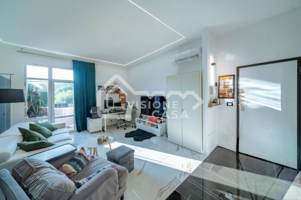 appartamento in vendita a Reggio nell'Emilia in zona Città Storica