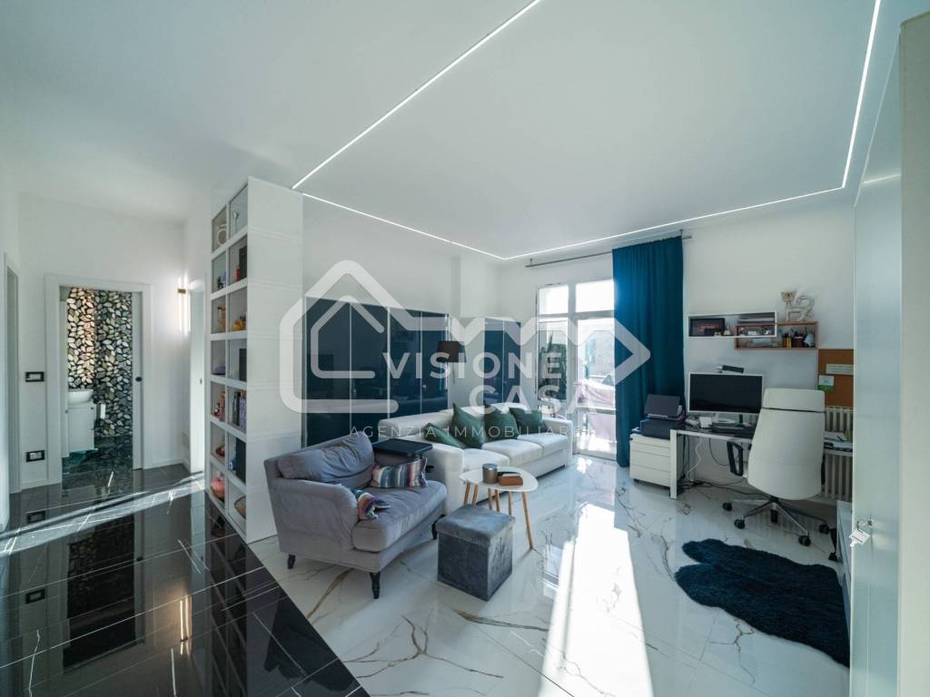 appartamento in vendita a Reggio nell'Emilia in zona Città Storica