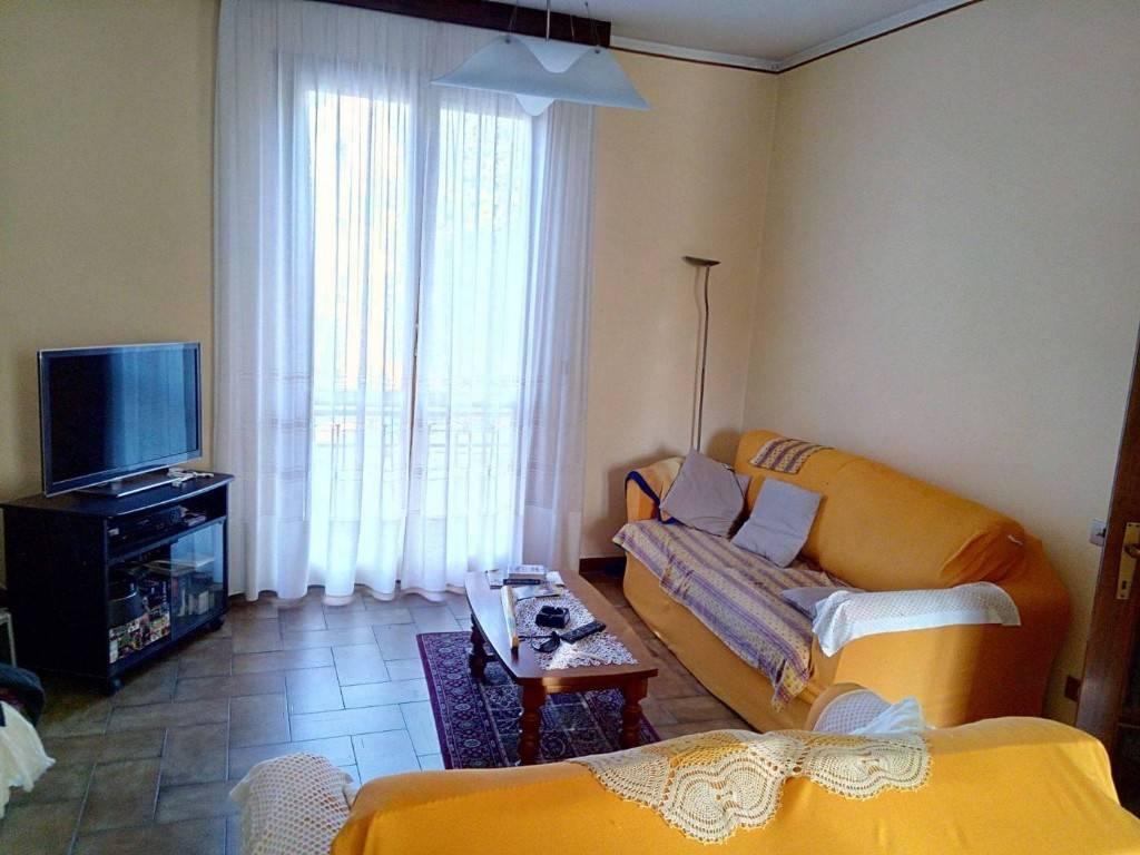 casa indipendente in vendita a Reggio nell'Emilia in zona Città Storica