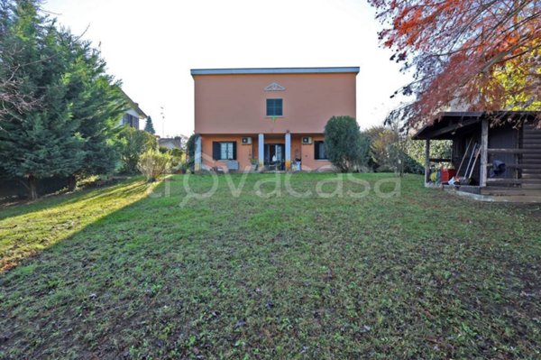 casa indipendente in vendita a Reggio nell'Emilia in zona Rivalta