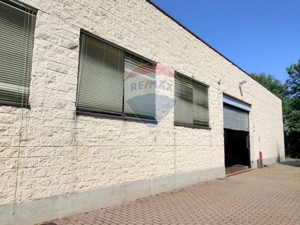 capannone in vendita a Reggio nell'Emilia