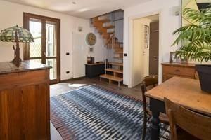 casa indipendente in vendita a Reggio nell'Emilia in zona Rivalta