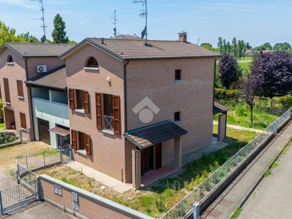 appartamento in vendita a Reggio nell'Emilia in zona Marmirolo