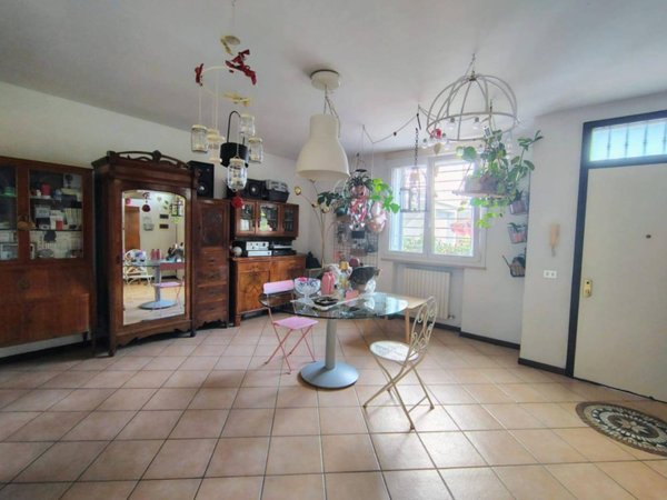 appartamento in vendita a Reggio nell'Emilia in zona Cavazzoli