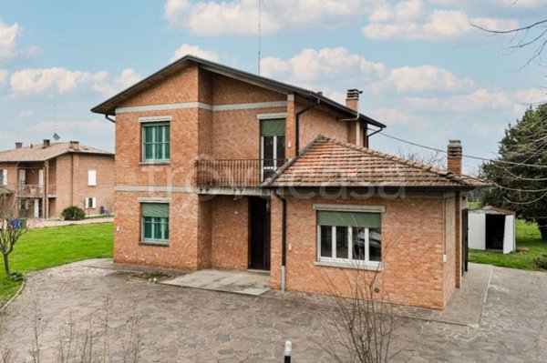 casa indipendente in vendita a Reggio nell'Emilia in zona San Bartolomeo