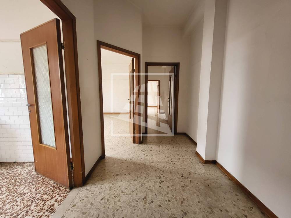 appartamento in vendita a Reggio nell'Emilia in zona Città Storica