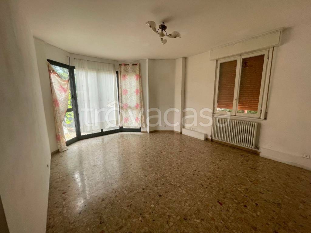appartamento a Reggio nell'Emilia in zona San Pellegrino / Villa Canali