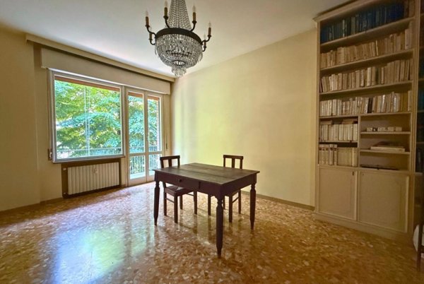 appartamento in vendita a Reggio nell'Emilia in zona Città Storica