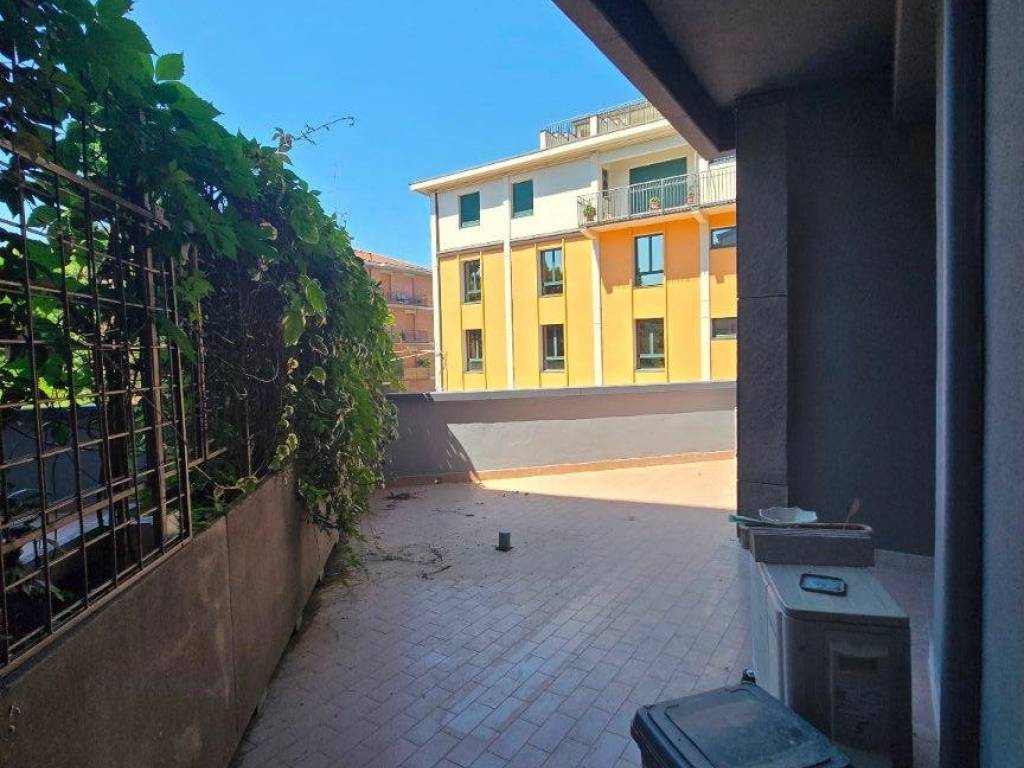 ufficio in vendita a Reggio nell'Emilia in zona Città Storica