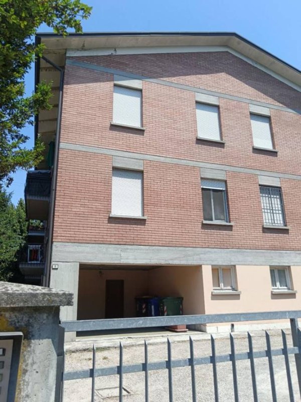 appartamento in vendita a Reggio nell'Emilia in zona Città Storica