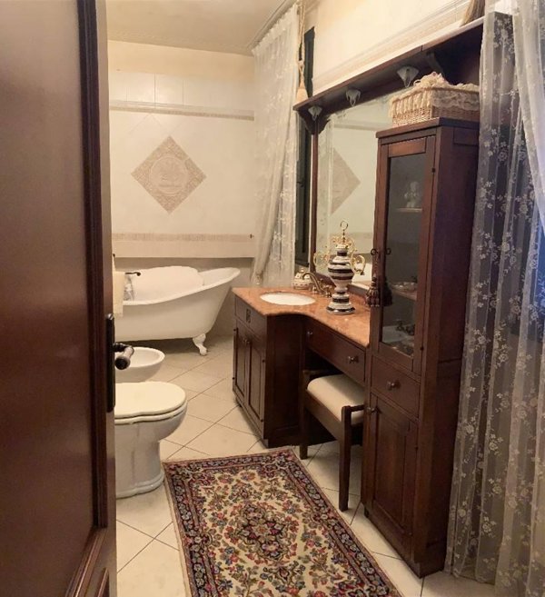 casa indipendente in vendita a Reggio nell'Emilia in zona San Bartolomeo