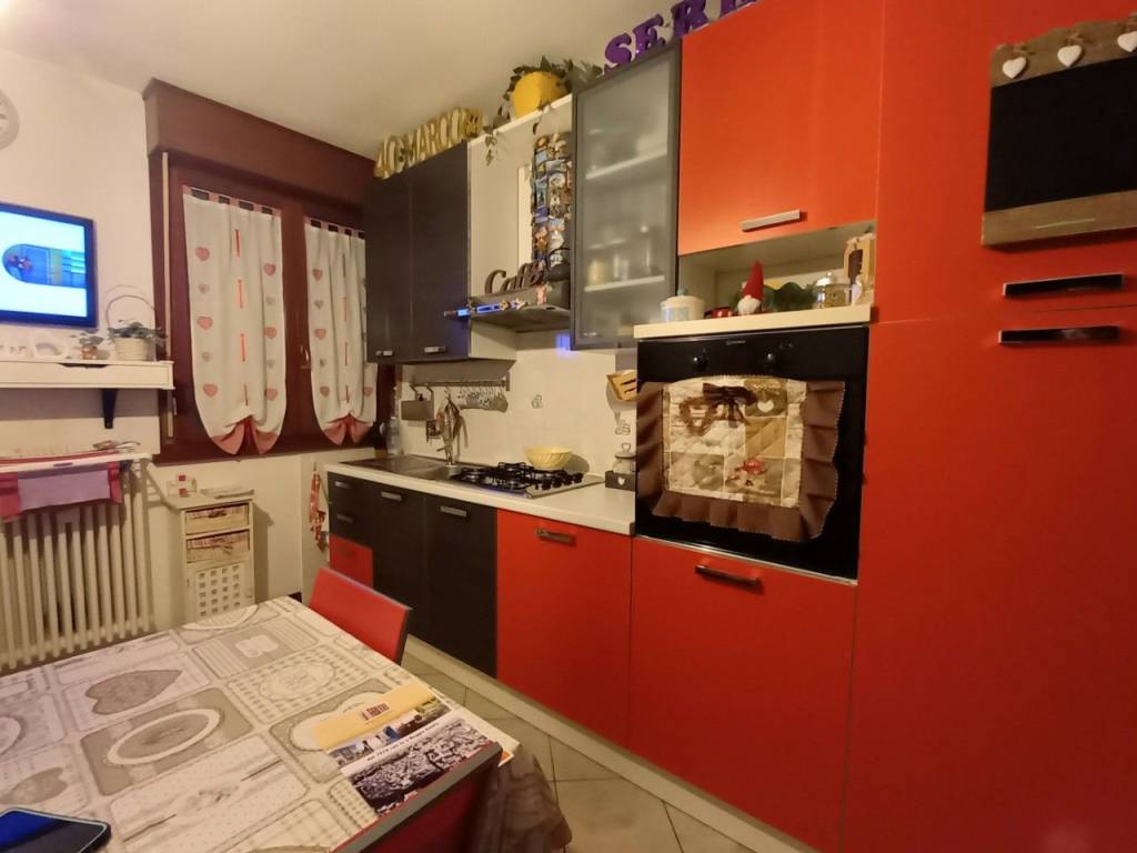appartamento in vendita a Reggio nell'Emilia in zona Cella