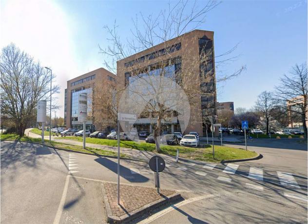 ufficio in vendita a Reggio nell'Emilia in zona Tribunale