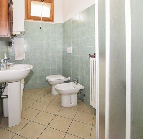 ufficio in vendita a Reggio nell'Emilia in zona Santa Croce