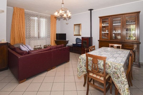 casa indipendente in vendita a Reggio nell'Emilia in zona San Bartolomeo