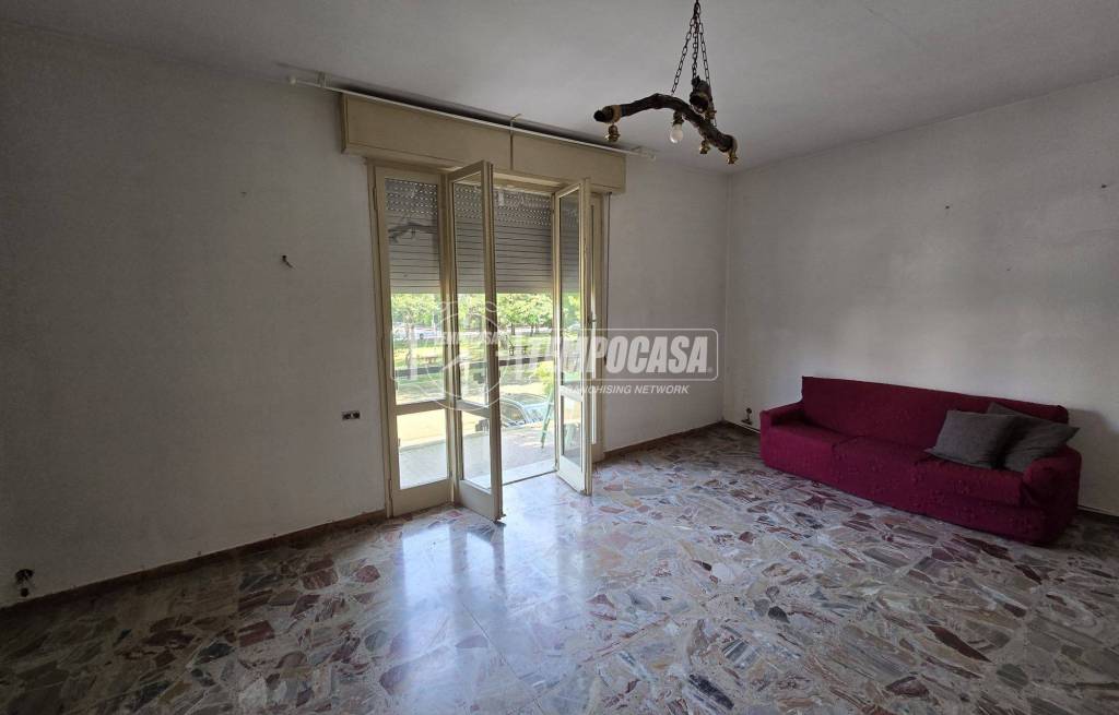 casa indipendente in vendita a Reggio nell'Emilia in zona Codemondo