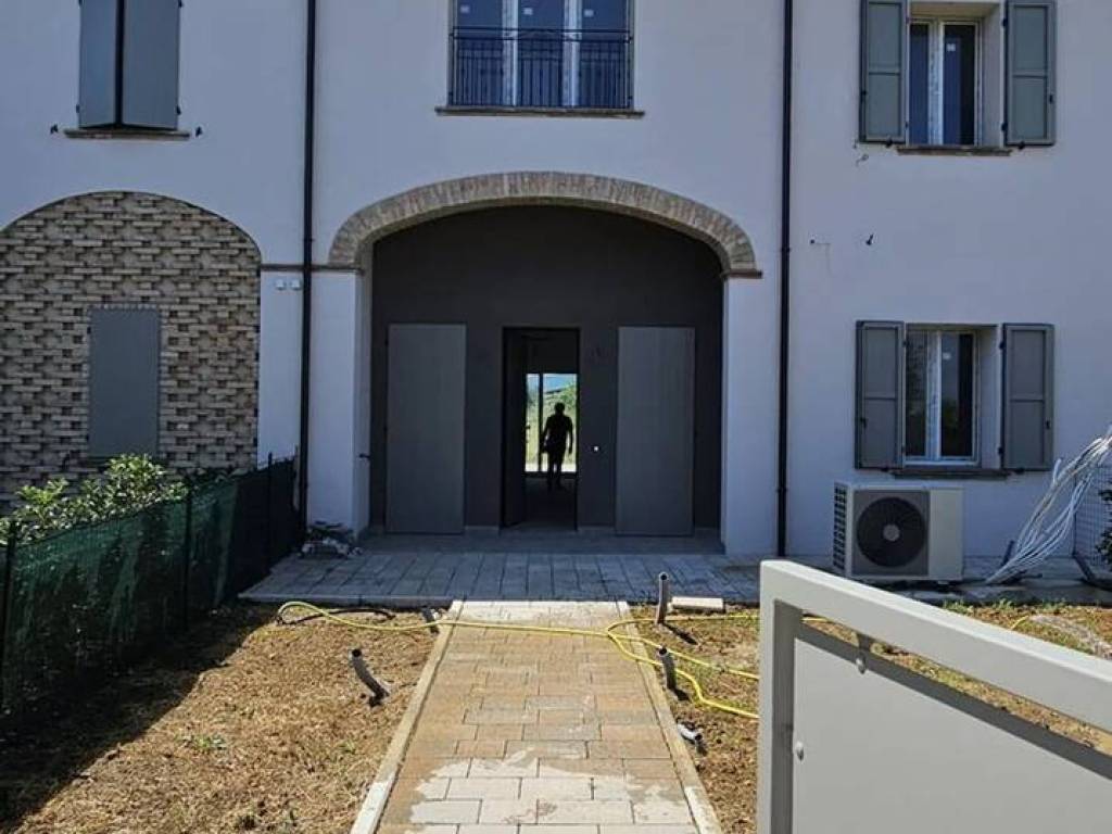 casa indipendente in vendita a Reggio nell'Emilia
