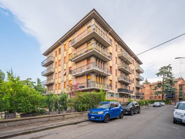 appartamento in vendita a Reggio nell'Emilia in zona Città Storica