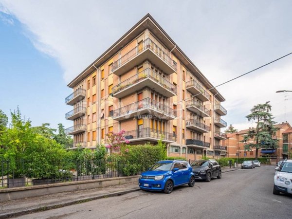 appartamento in vendita a Reggio nell'Emilia in zona Rosta Nuova