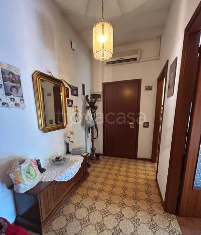appartamento in vendita a Reggio nell'Emilia in zona Città Storica