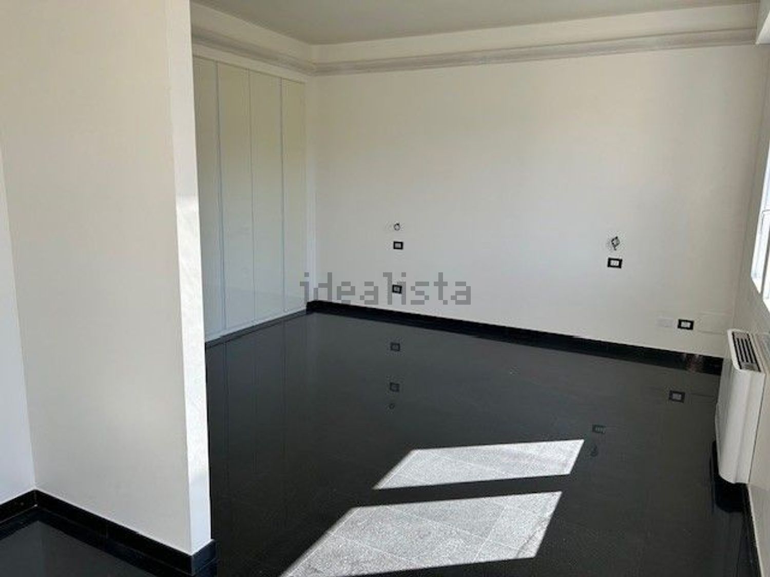 appartamento in vendita a Reggio nell'Emilia in zona Mirabello