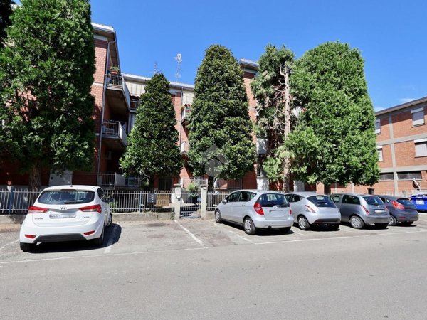 appartamento in vendita a Reggio nell'Emilia in zona Città Storica