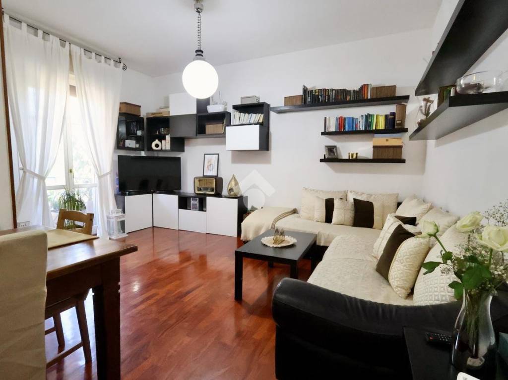 appartamento in vendita a Reggio nell'Emilia in zona San Prospero Strinati