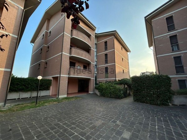 appartamento in vendita a Reggio nell'Emilia in zona Villaggio Foscato
