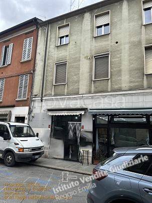 appartamento in vendita a Reggio nell'Emilia in zona Città Storica